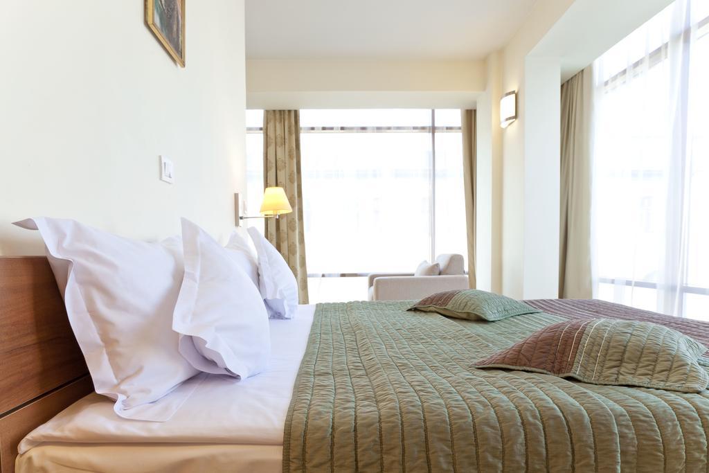 Euro Hotels Gara De Nord Bukarest Eksteriør billede