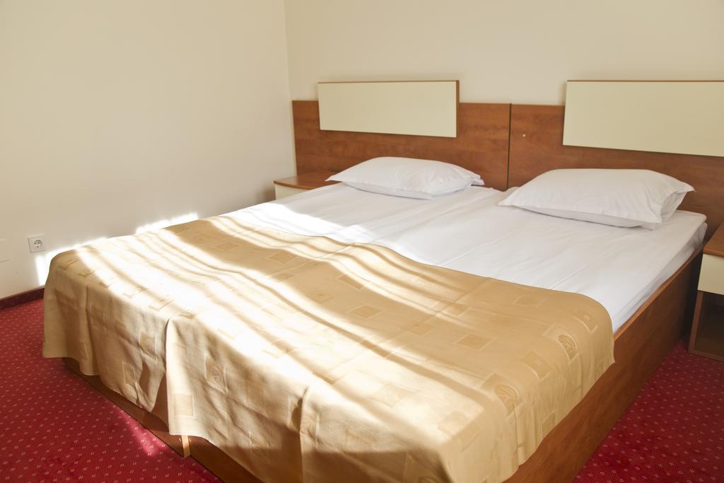 Euro Hotels Gara De Nord Bukarest Eksteriør billede