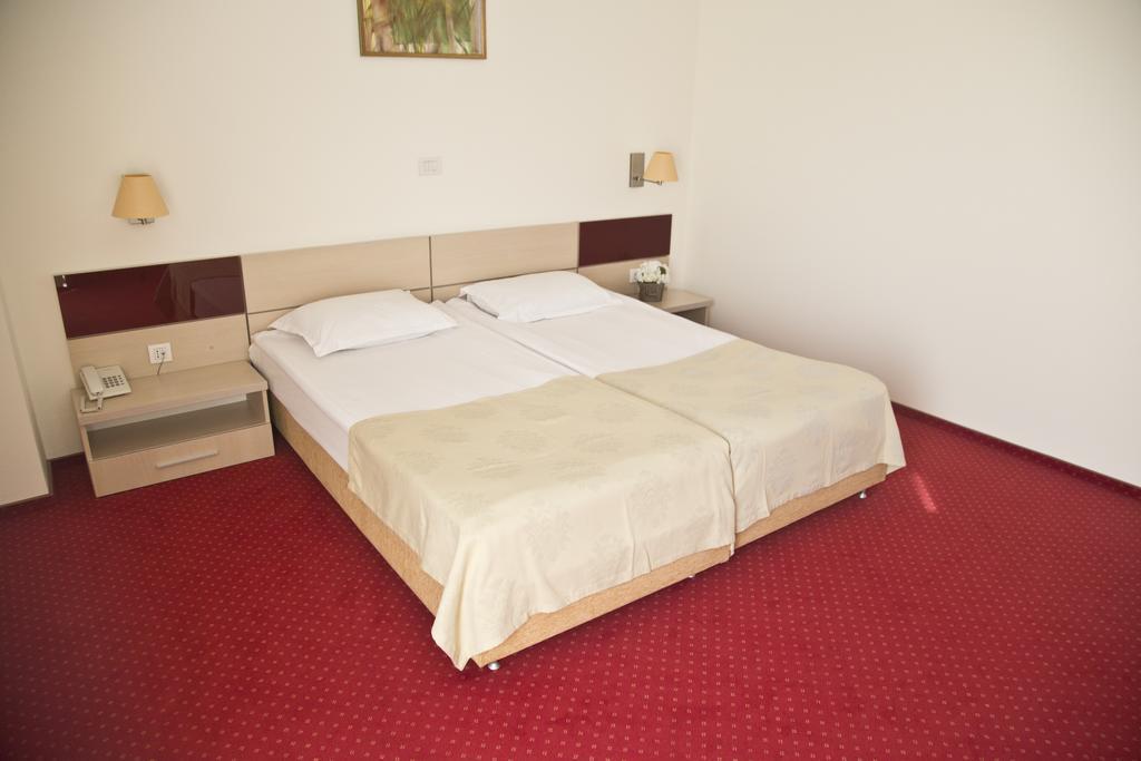 Euro Hotels Gara De Nord Bukarest Eksteriør billede
