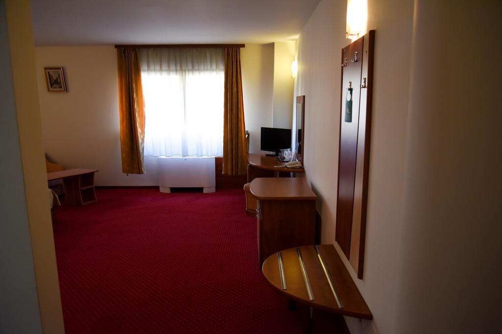 Euro Hotels Gara De Nord Bukarest Eksteriør billede